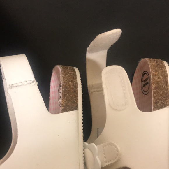 Sandler for little girl - Picture 4 of 4